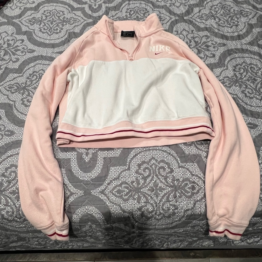 Nike crop top sweater